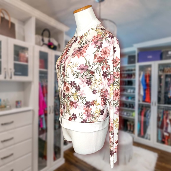 Boohoo Sweater Zipper Jacket - Picture 4 of 7